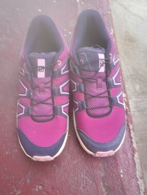 Salomon Women's Trail Running Shoes - Pink and Navy